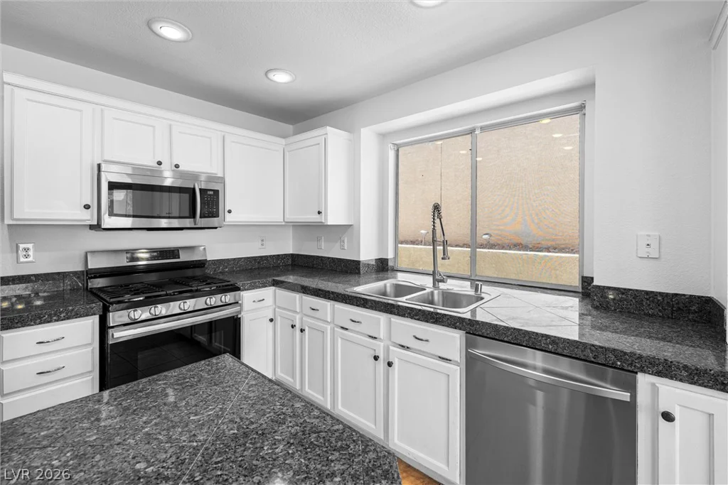 1601 Ghost Flower, Las Vegas, NV 89128