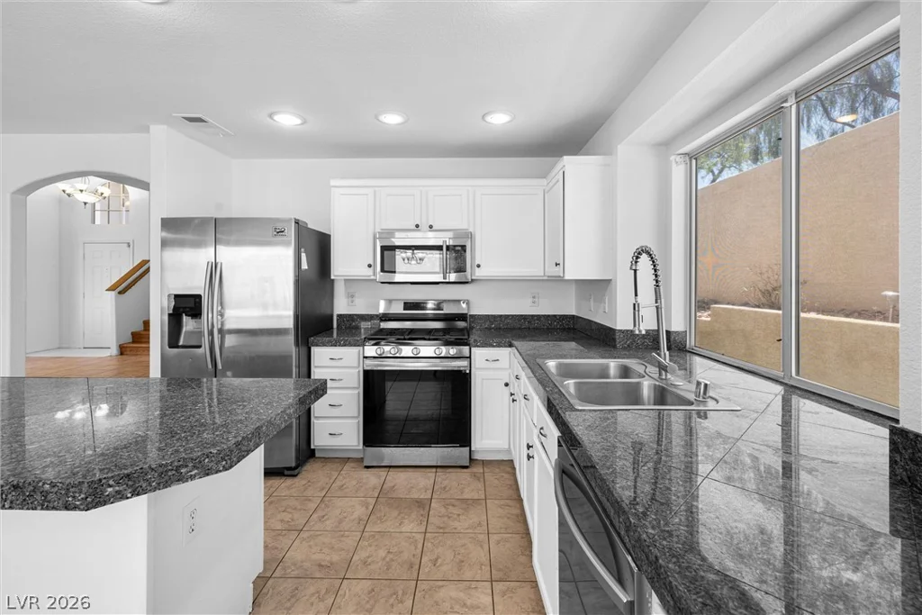 1601 Ghost Flower, Las Vegas, NV 89128