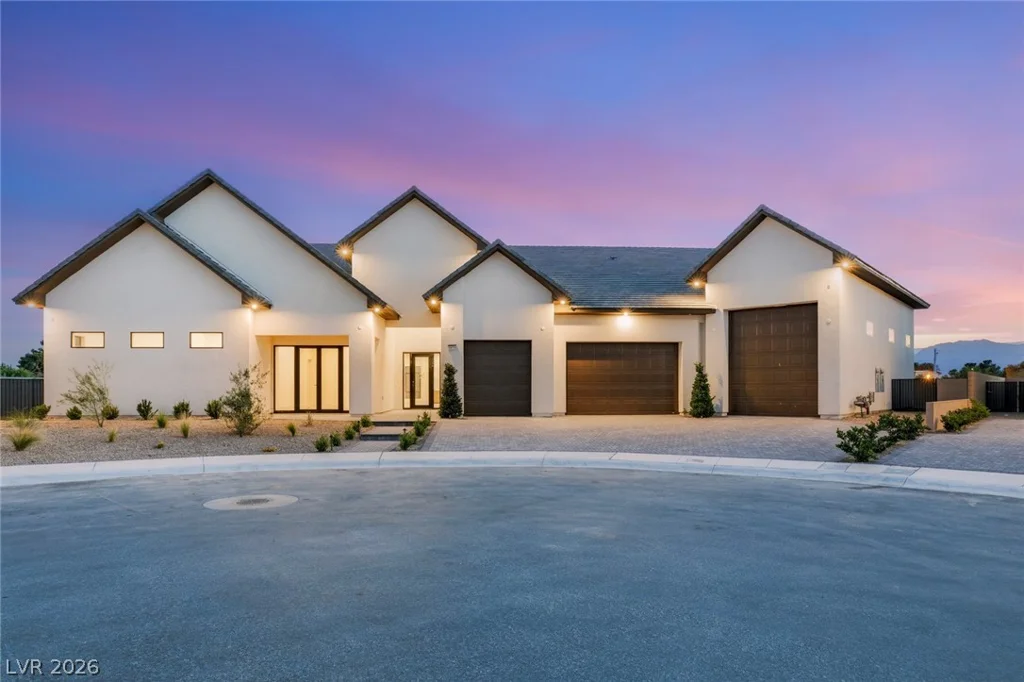 5875 St Ebbes, Las Vegas, NV 89131