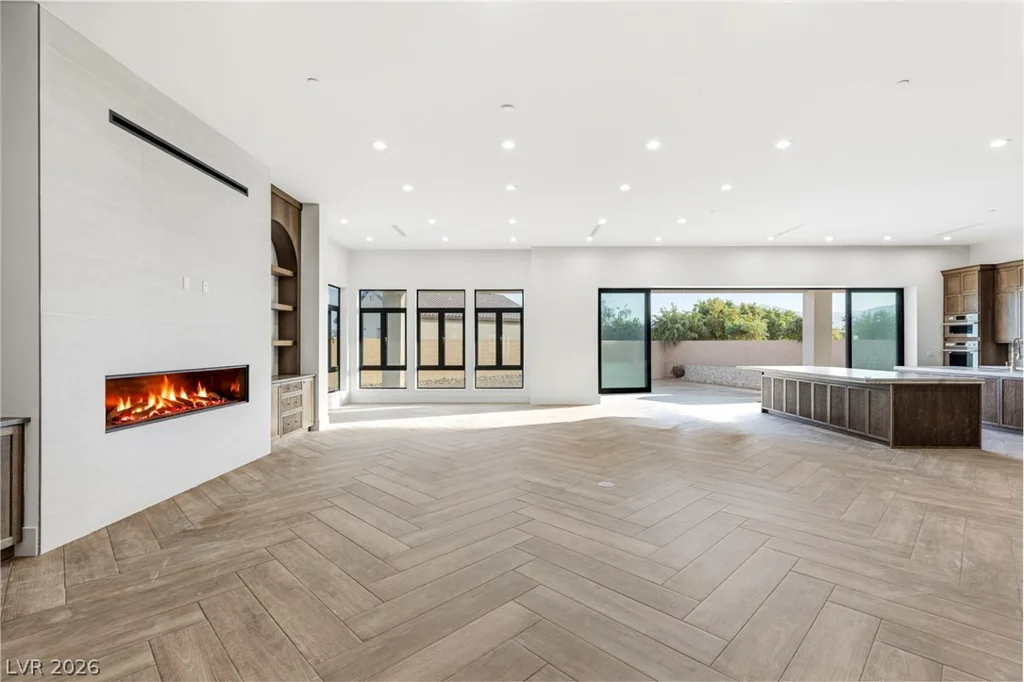 5875 St Ebbes, Las Vegas, NV 89131