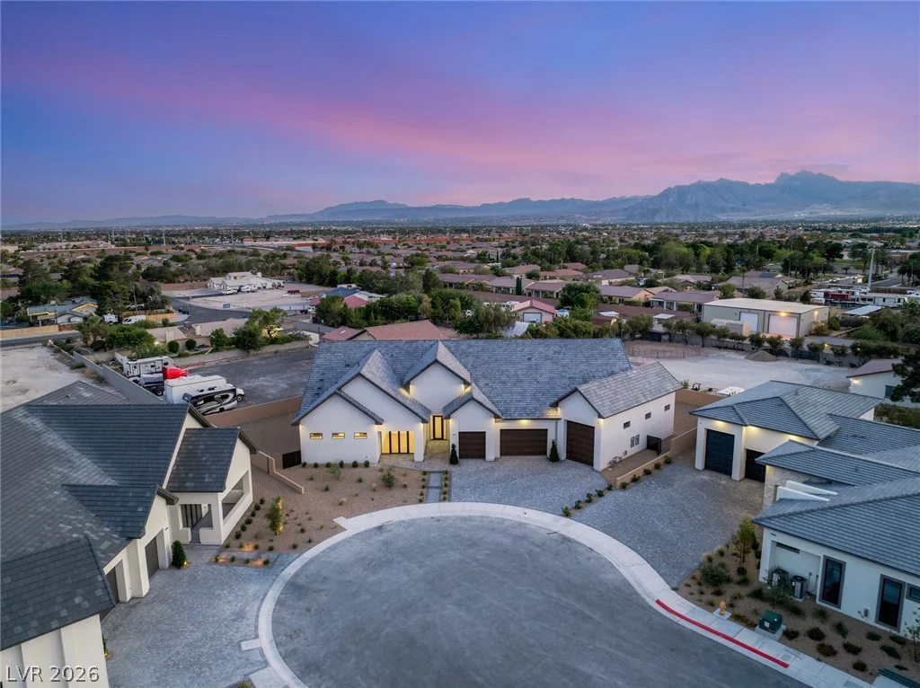 5875 St Ebbes, Las Vegas, NV 89131