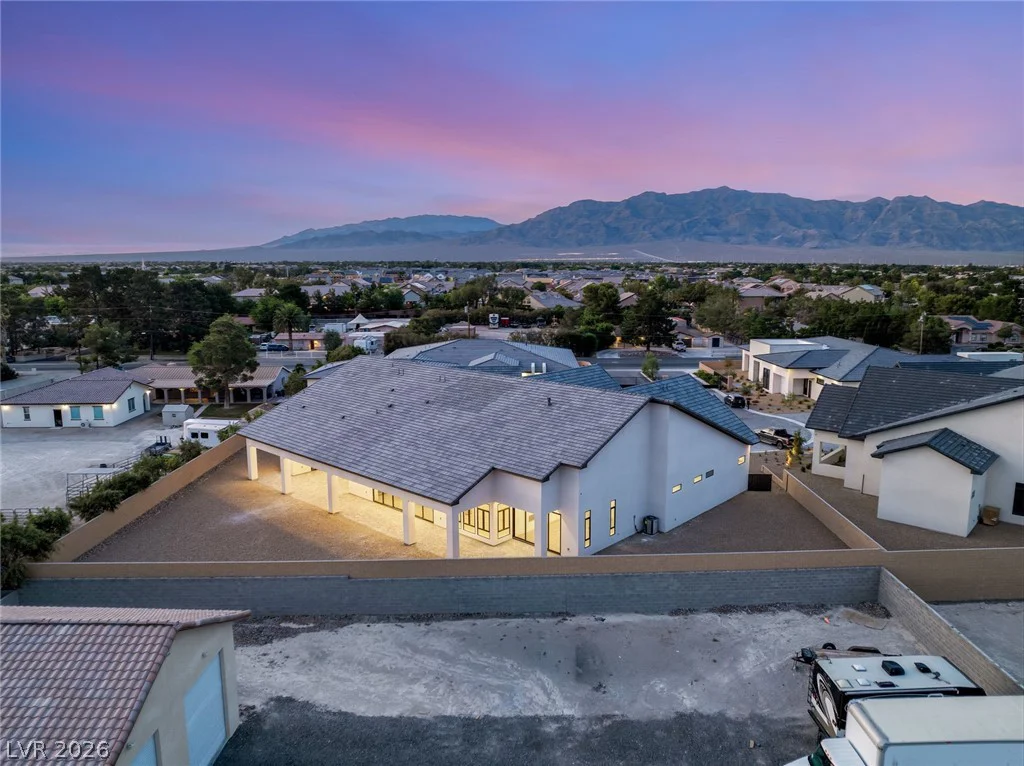 5875 St Ebbes, Las Vegas, NV 89131