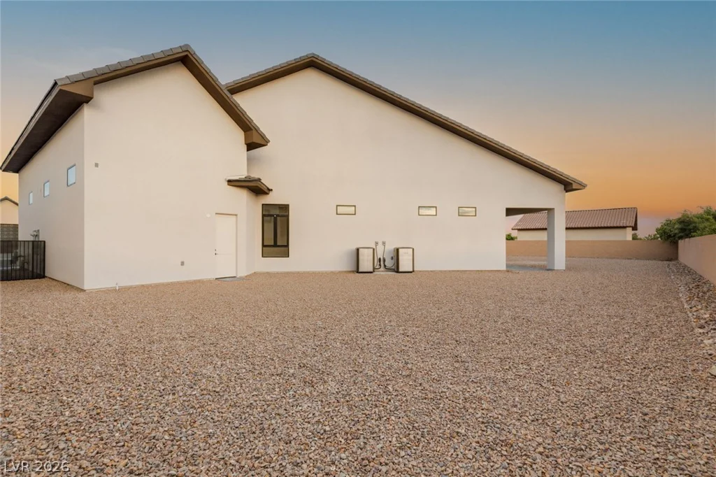 5875 St Ebbes, Las Vegas, NV 89131