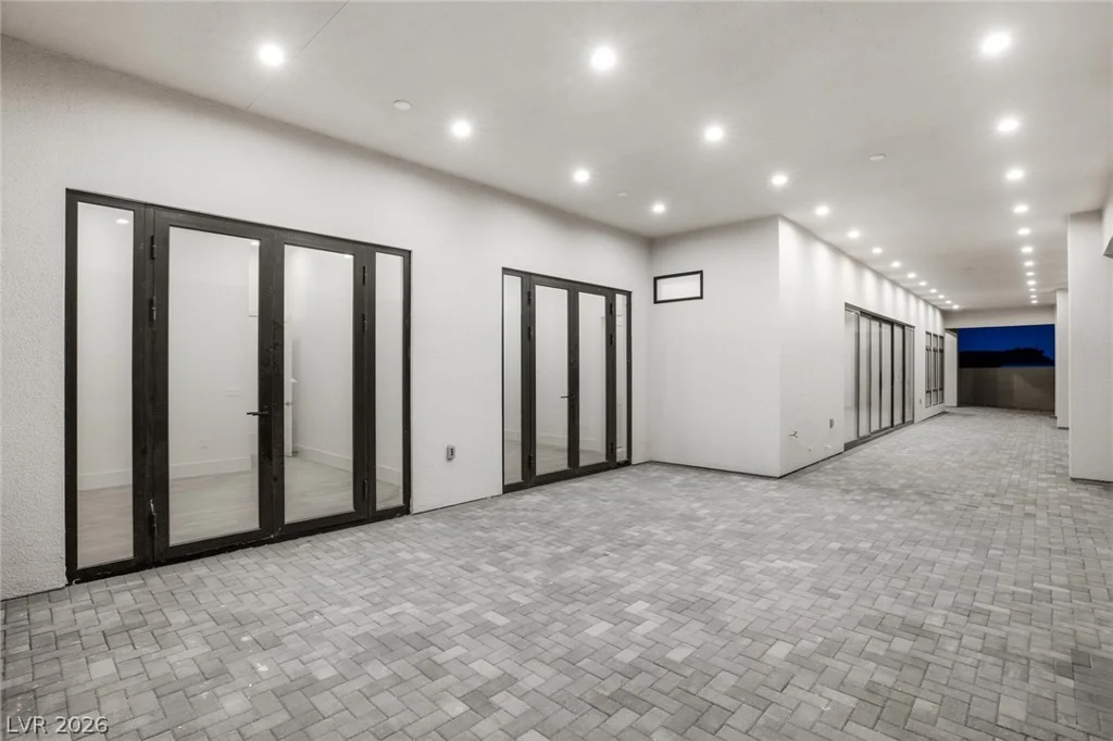 5875 St Ebbes, Las Vegas, NV 89131