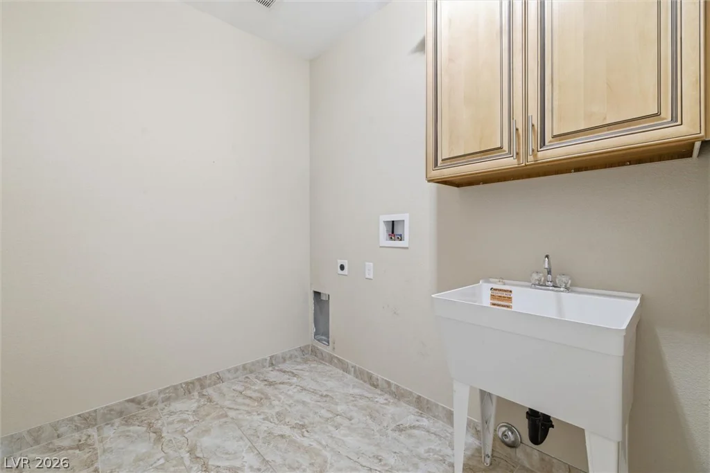4800 Honey Locust, Pahrump, NV 89061