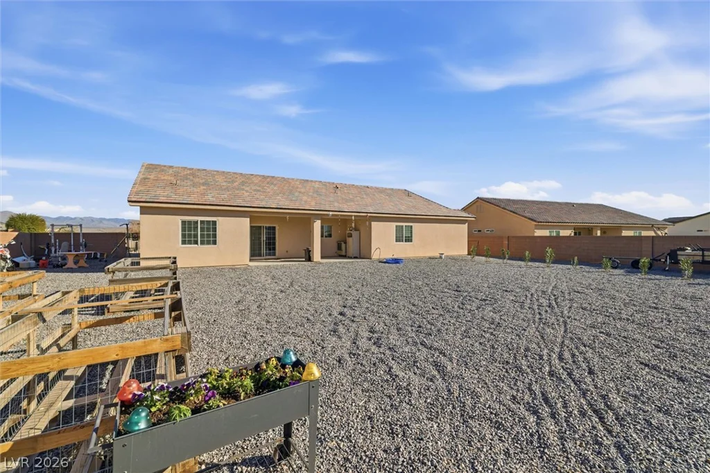 4800 Honey Locust, Pahrump, NV 89061