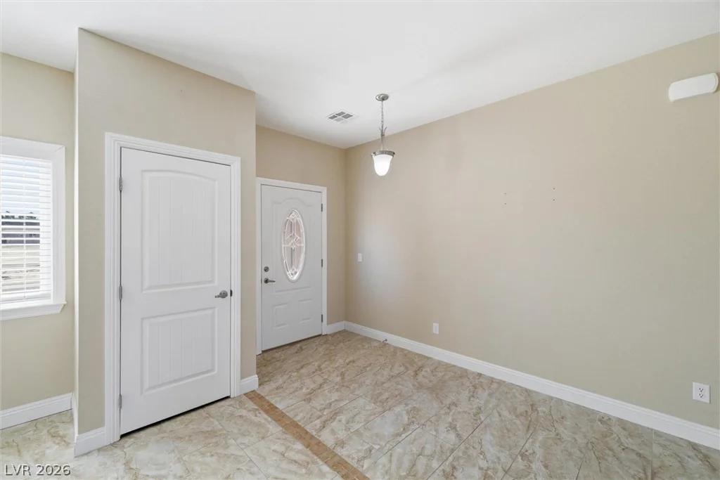 4800 Honey Locust, Pahrump, NV 89061