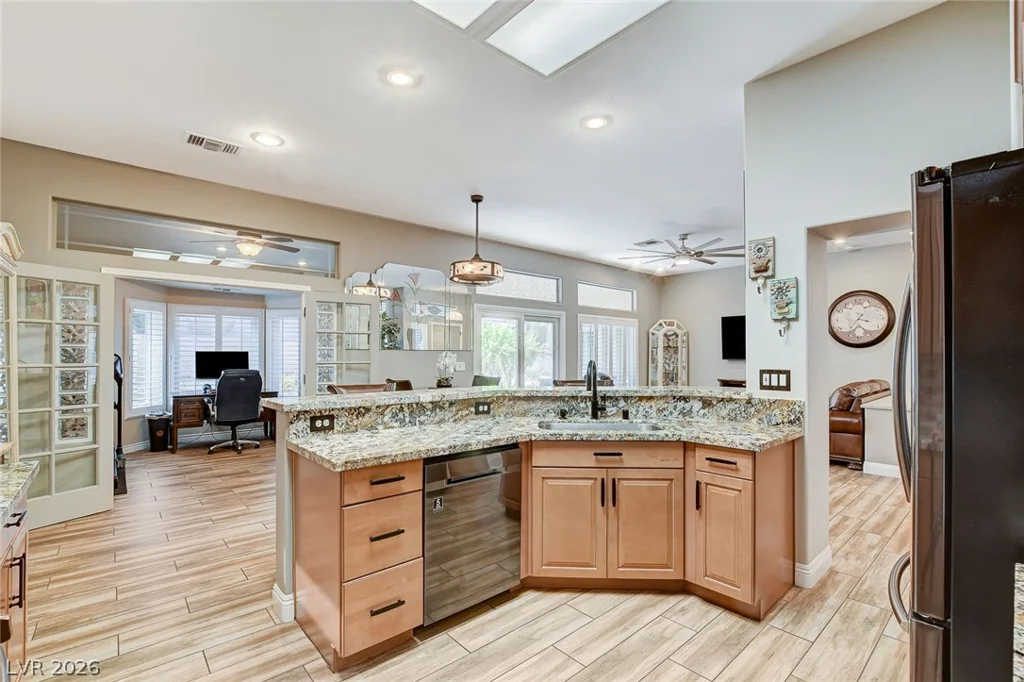 2629 Hanging Rock, Las Vegas, NV 89134