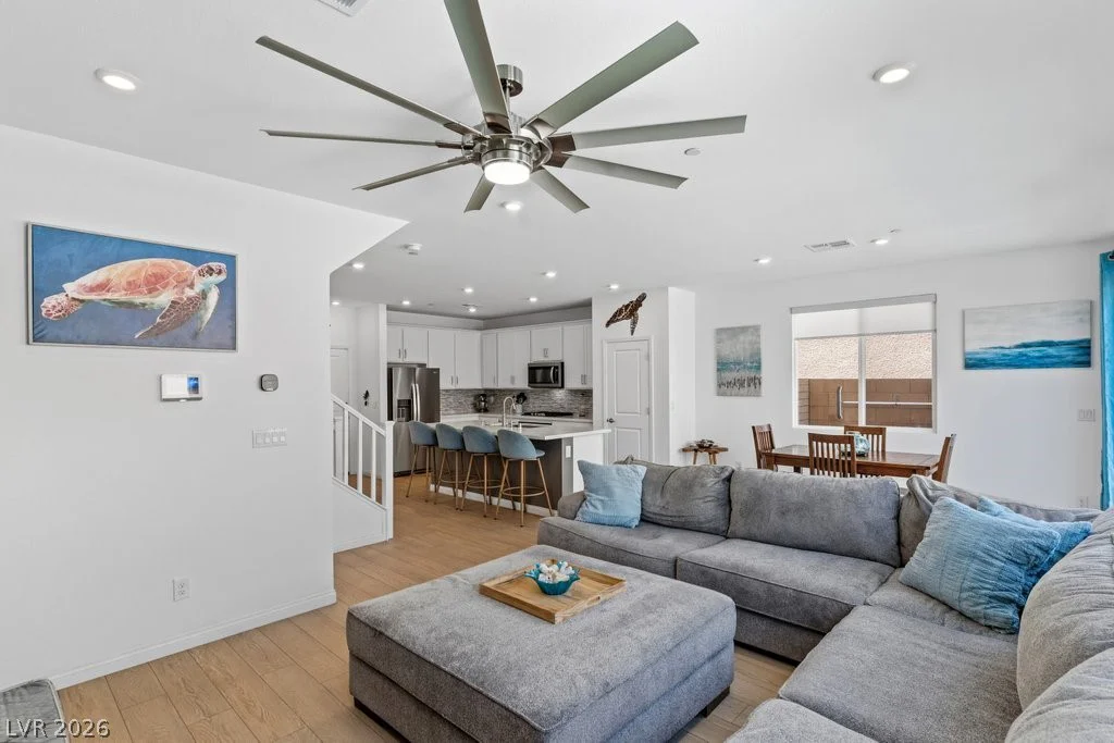 852 Benning, Henderson, NV 89011