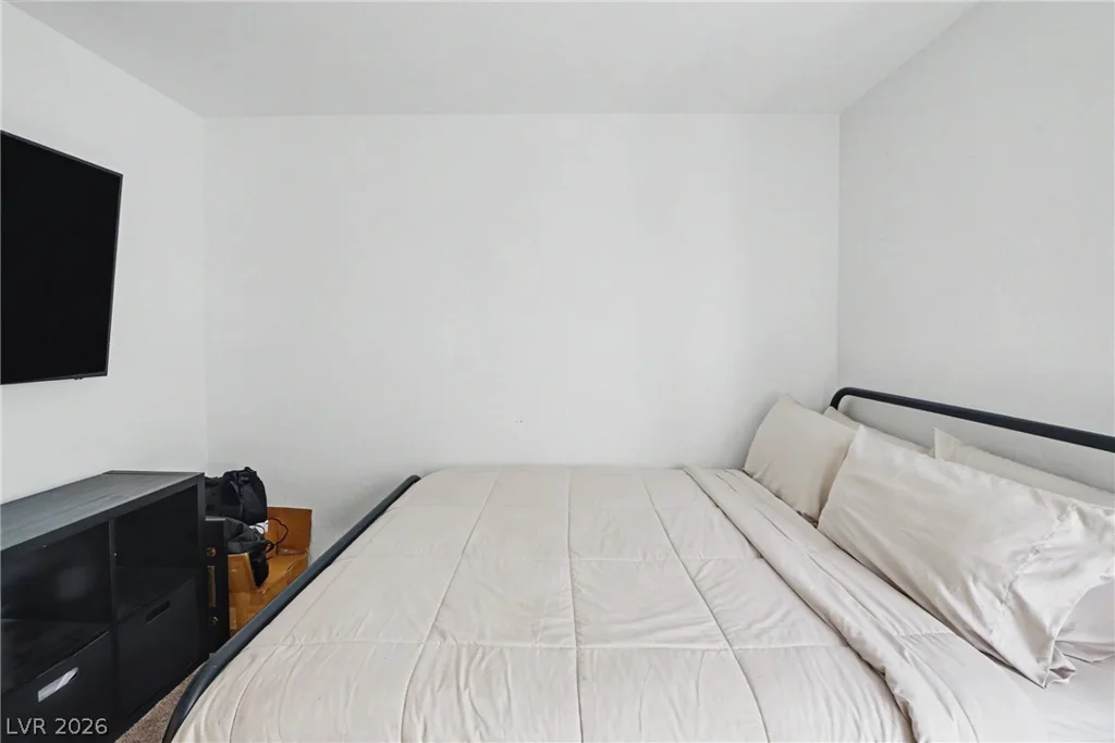 6860 Toros, Las Vegas, NV 89086