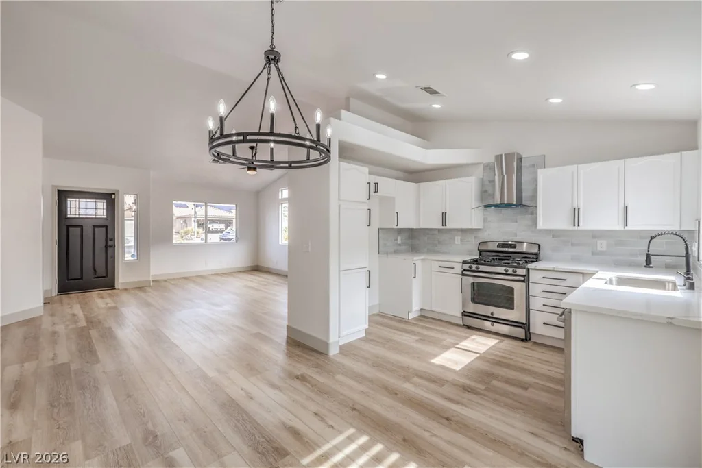7413 Red Eagle, Las Vegas, NV 89131