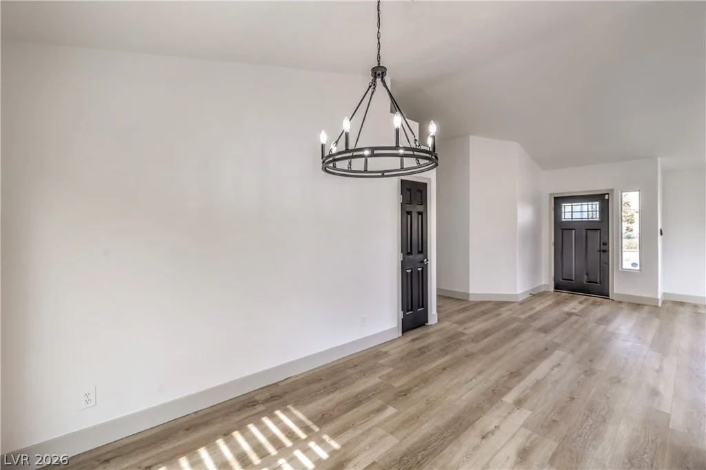 7413 Red Eagle, Las Vegas, NV 89131