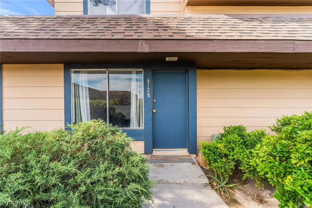 6128 Meadow Vista, Las Vegas, NV 89103