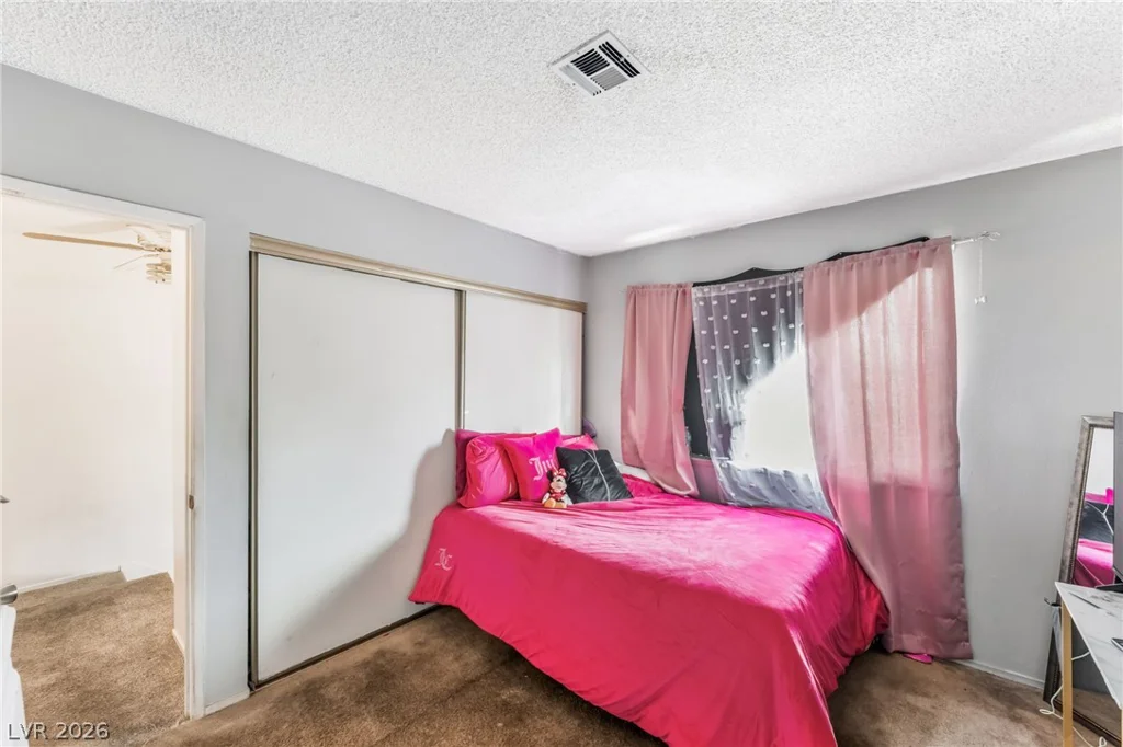 6128 Meadow Vista, Las Vegas, NV 89103