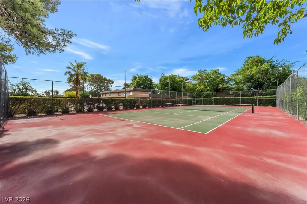 6128 Meadow Vista, Las Vegas, NV 89103