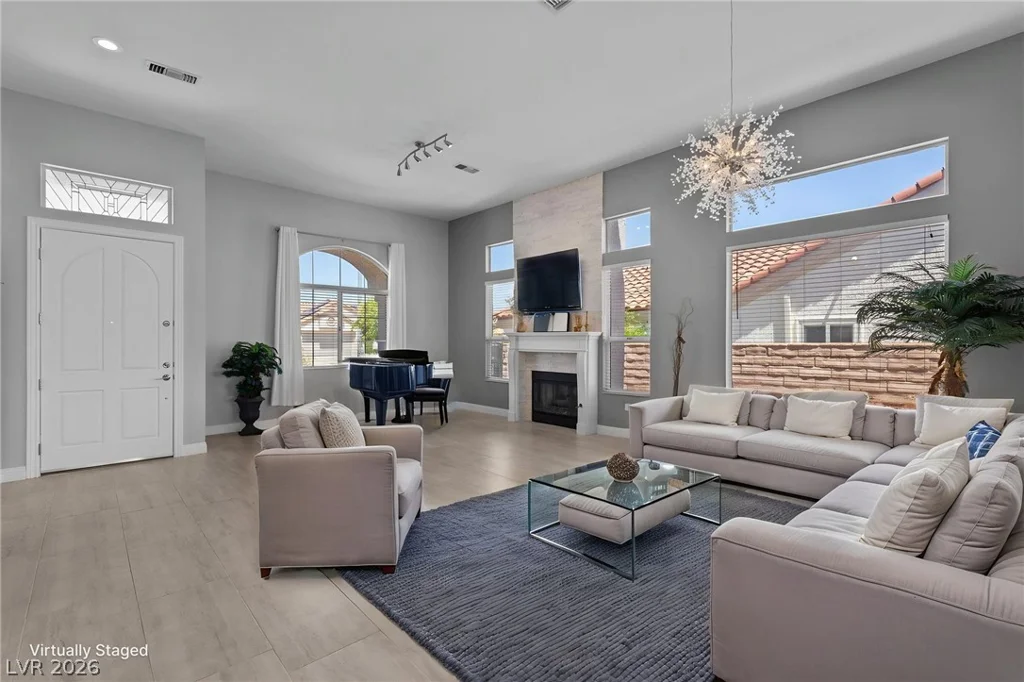 2900 Crown Ridge, Las Vegas, NV 89134