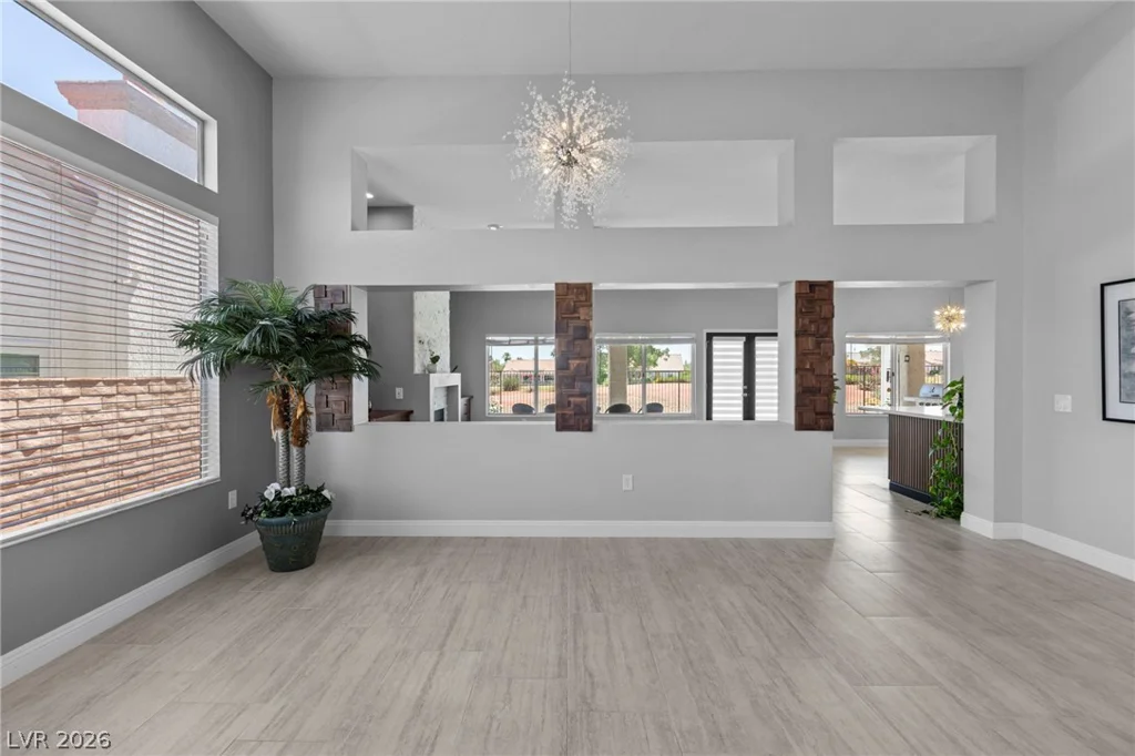 2900 Crown Ridge, Las Vegas, NV 89134