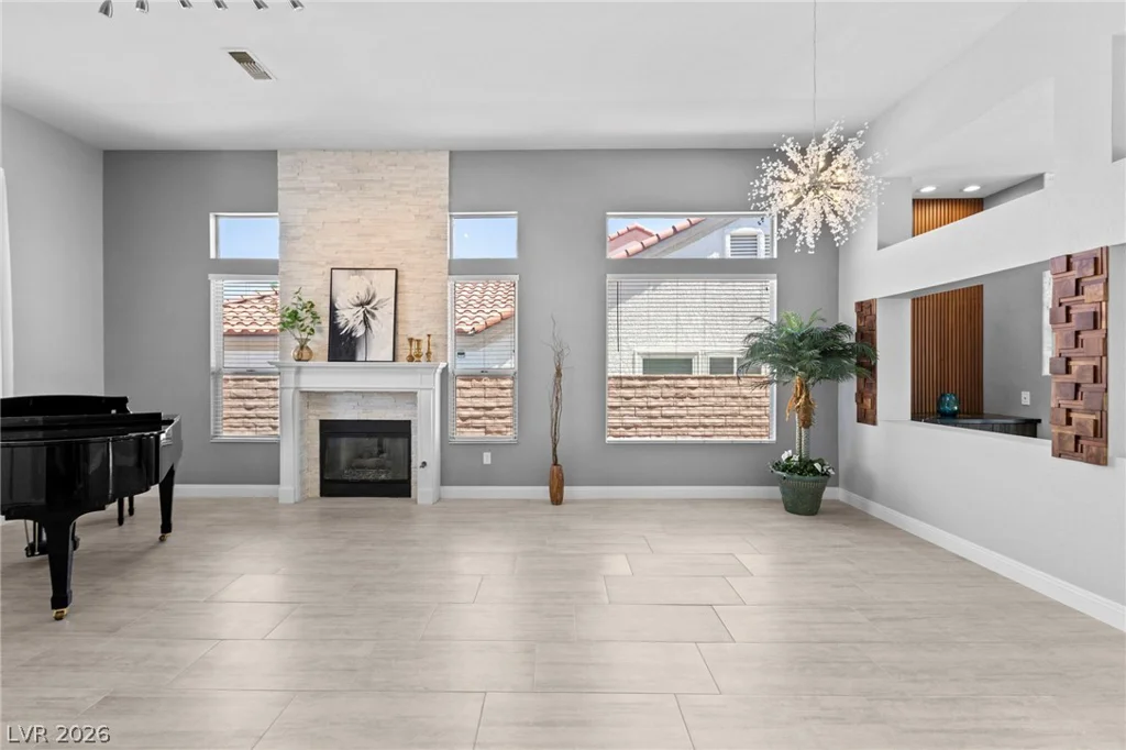 2900 Crown Ridge, Las Vegas, NV 89134