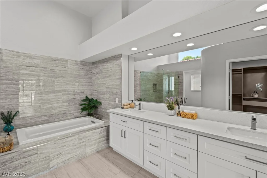 2900 Crown Ridge, Las Vegas, NV 89134