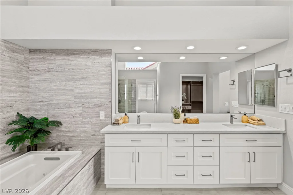 2900 Crown Ridge, Las Vegas, NV 89134