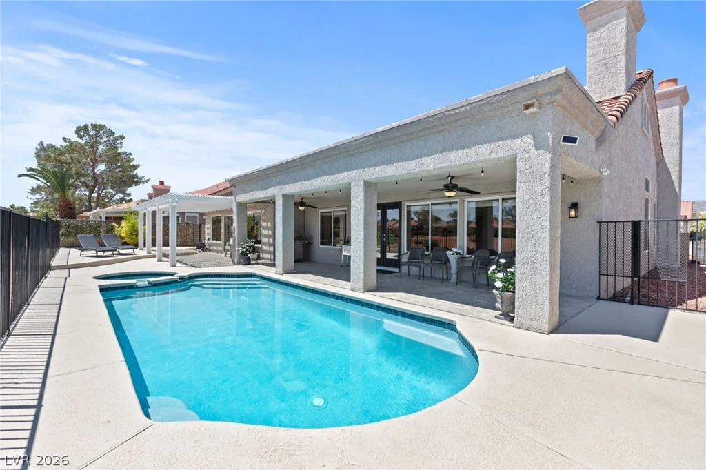 2900 Crown Ridge, Las Vegas, NV 89134