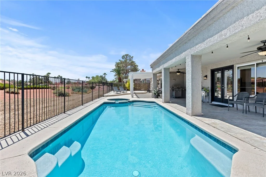 2900 Crown Ridge, Las Vegas, NV 89134