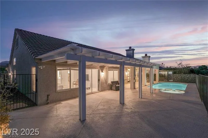 2900 Crown Ridge, Las Vegas, NV 89134