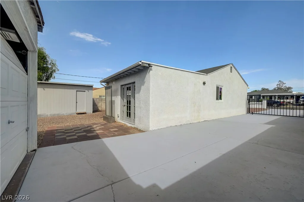 20 Laswell, Henderson, NV 89015