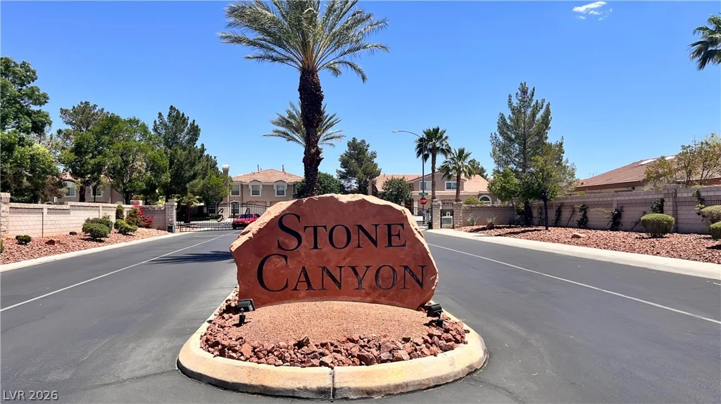 10127 Tumbling Tree, Las Vegas, NV 89183