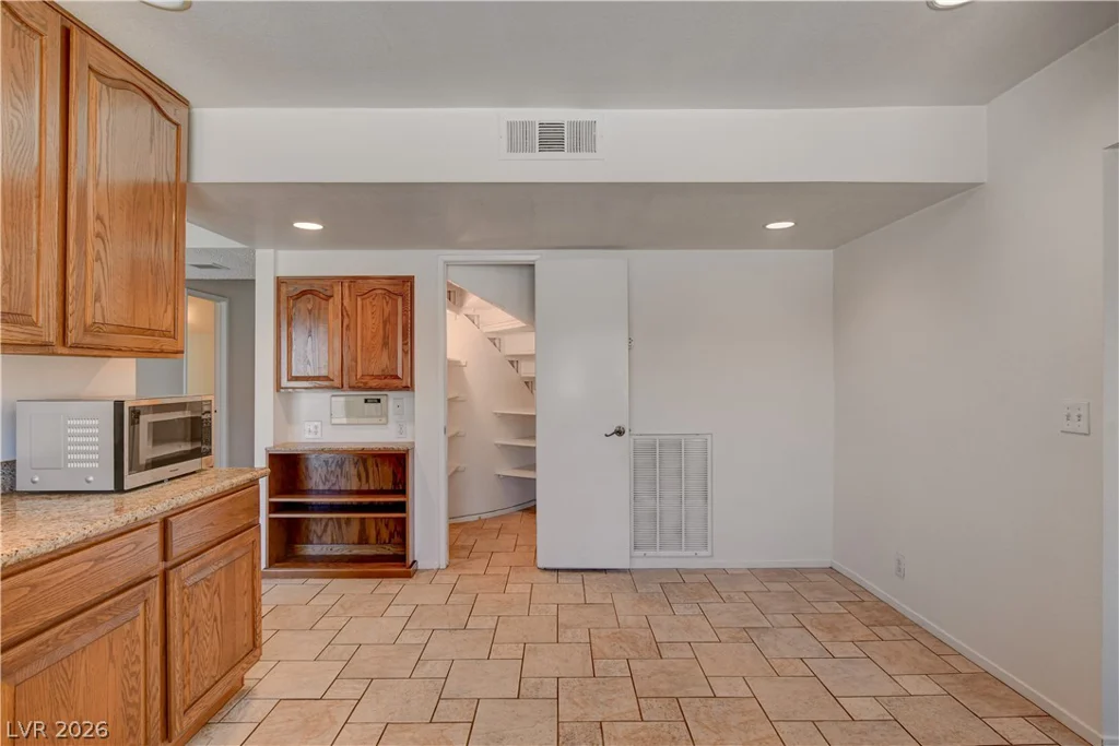 4292 Segovia, Las Vegas, NV 89121