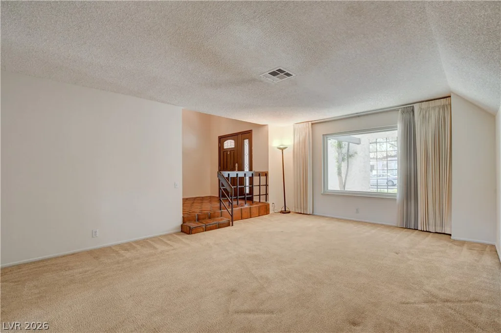 4292 Segovia, Las Vegas, NV 89121