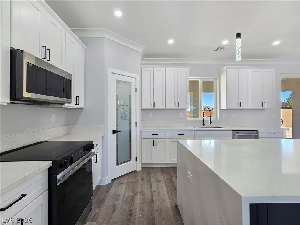6920 Longmeadow, Pahrump, NV 89061