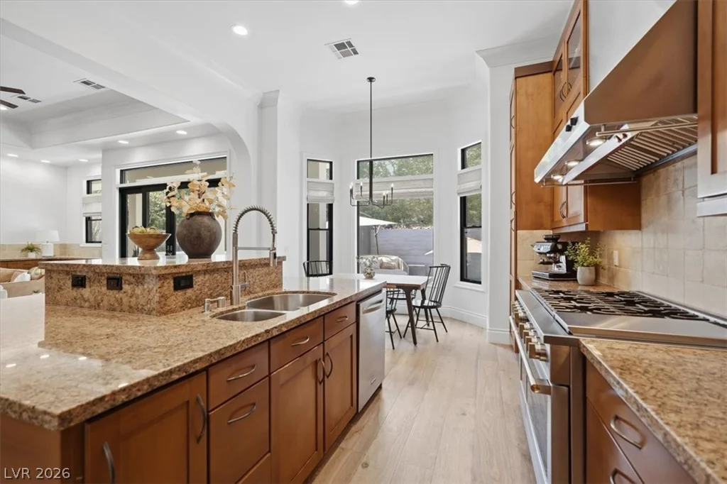 2257 Coral Ridge, Henderson, NV 89052