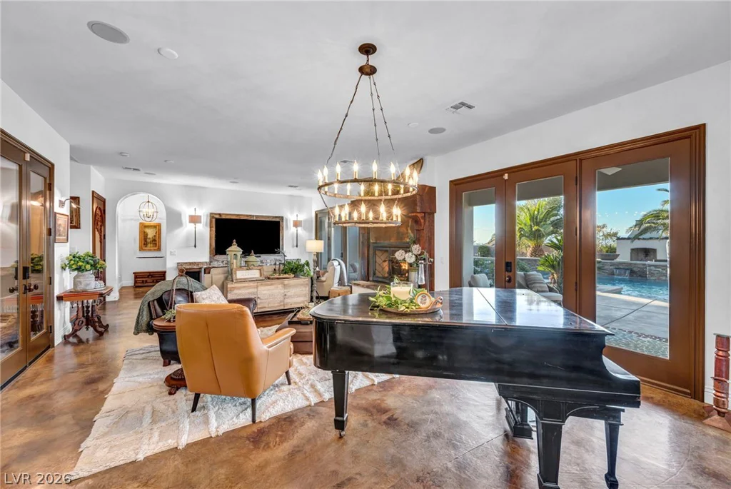 1158 Christian, Henderson, NV 89002