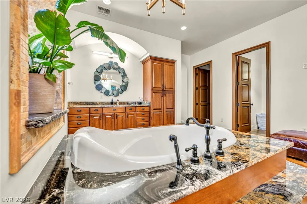 1158 Christian, Henderson, NV 89002