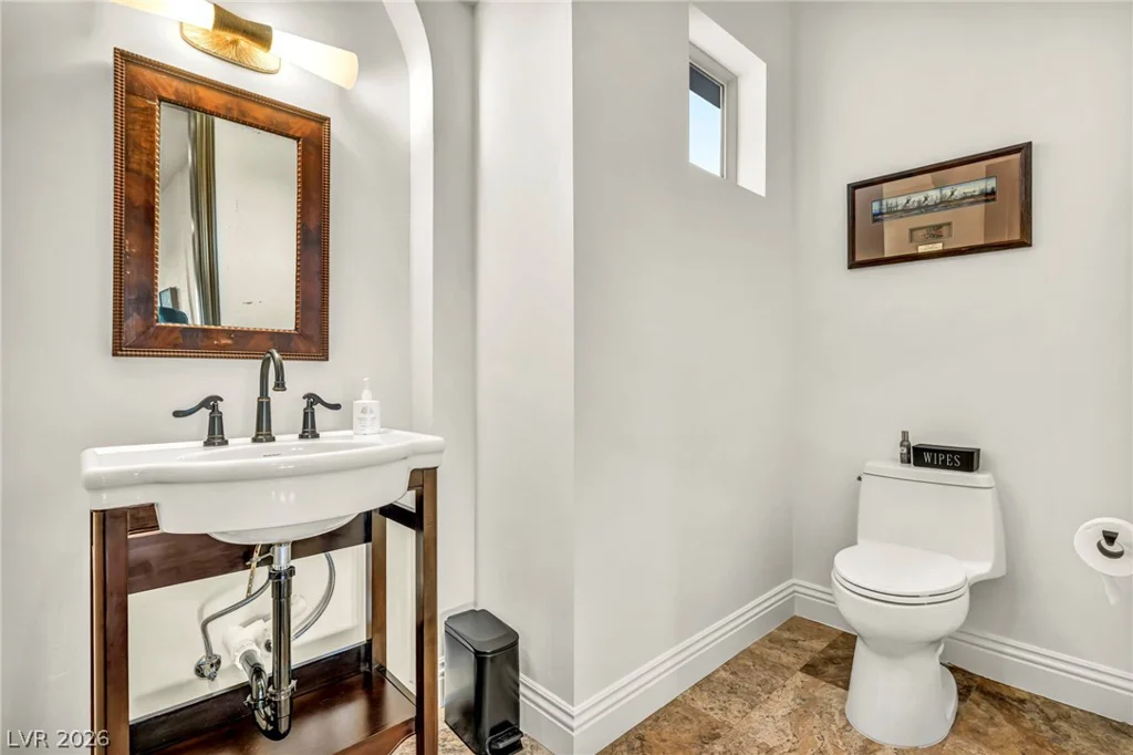 1158 Christian, Henderson, NV 89002