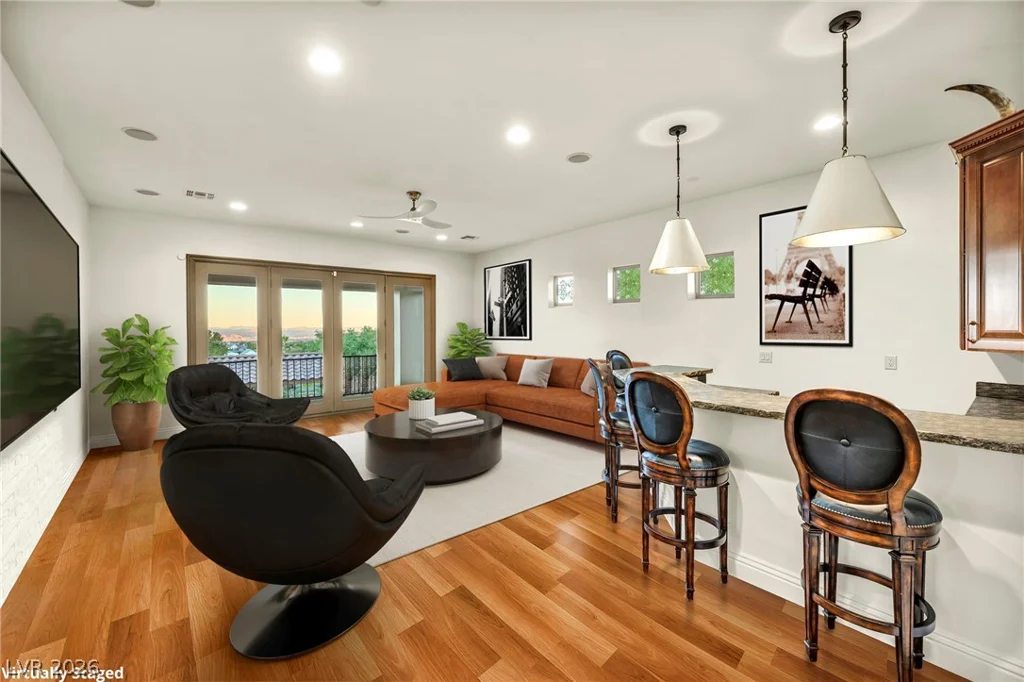 1158 Christian, Henderson, NV 89002