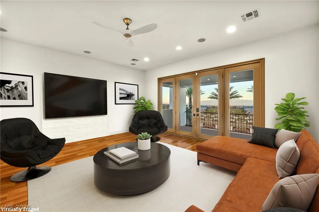 1158 Christian, Henderson, NV 89002