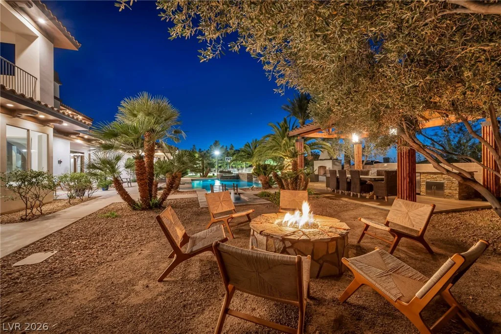 1158 Christian, Henderson, NV 89002