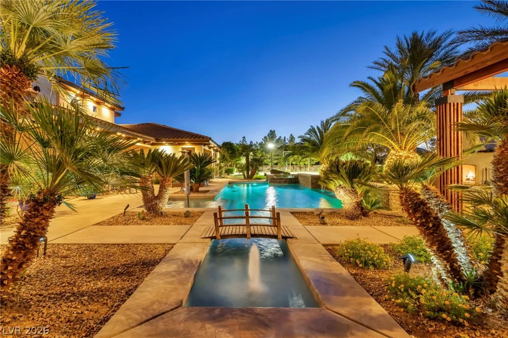 1158 Christian, Henderson, NV 89002