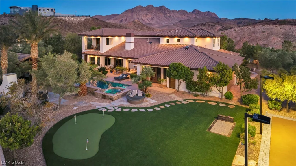 1158 Christian, Henderson, NV 89002