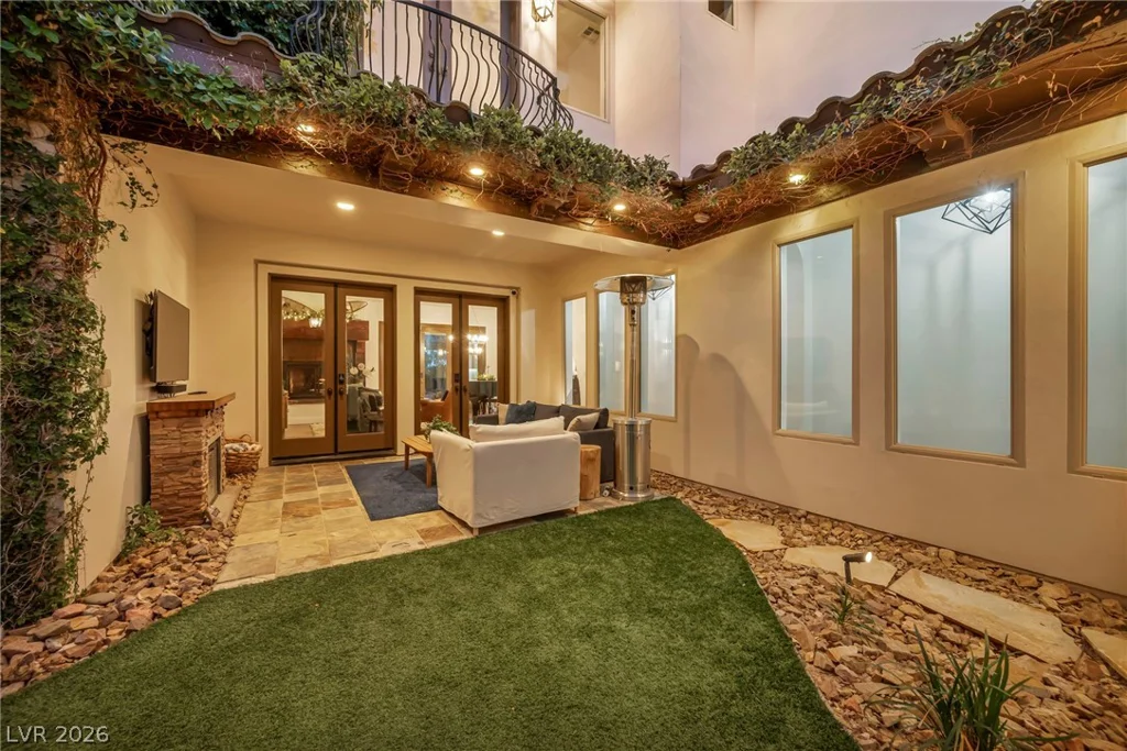 1158 Christian, Henderson, NV 89002