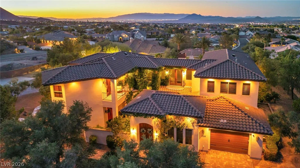 1158 Christian, Henderson, NV 89002