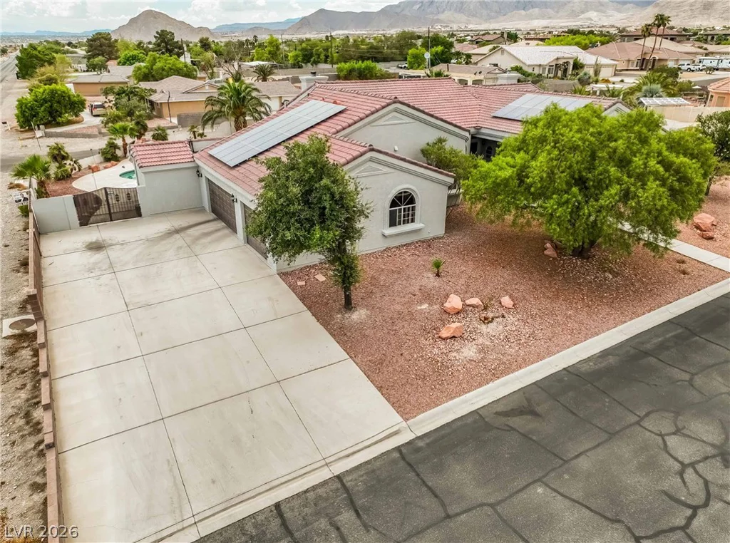 6315 Grand Canyon, Las Vegas, NV 89149