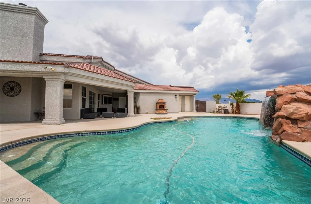 6315 Grand Canyon, Las Vegas, NV 89149