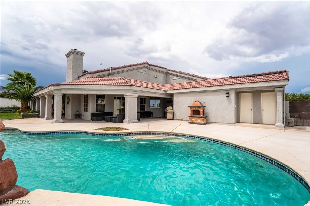 6315 Grand Canyon, Las Vegas, NV 89149