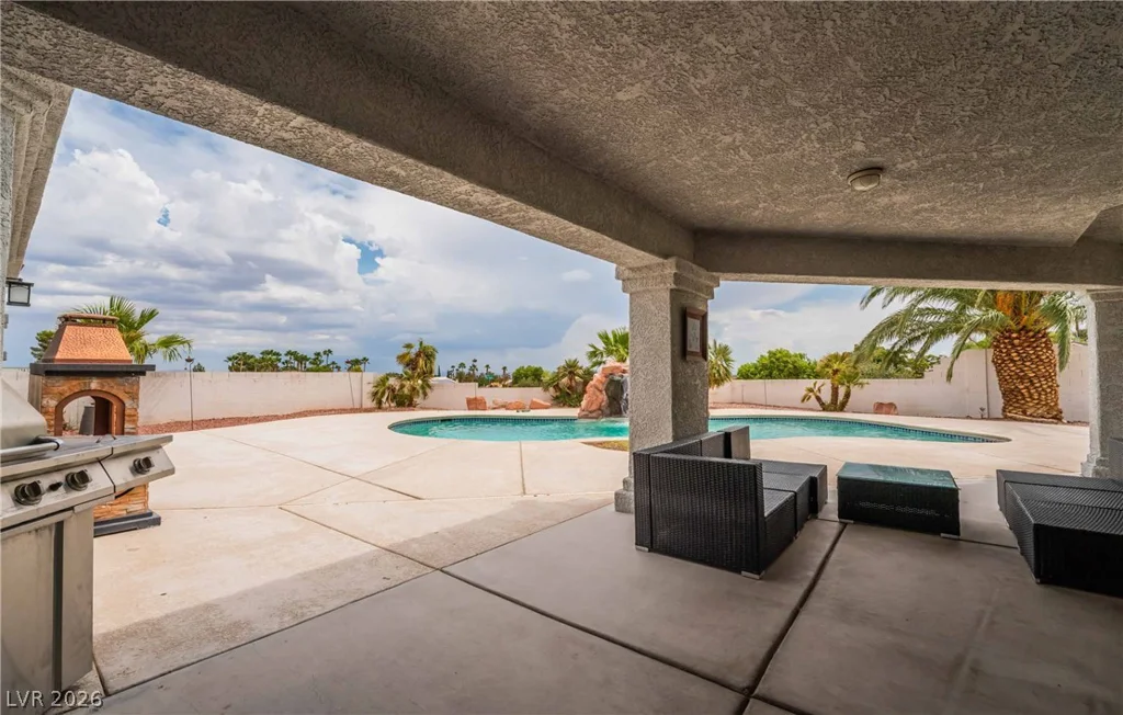 6315 Grand Canyon, Las Vegas, NV 89149