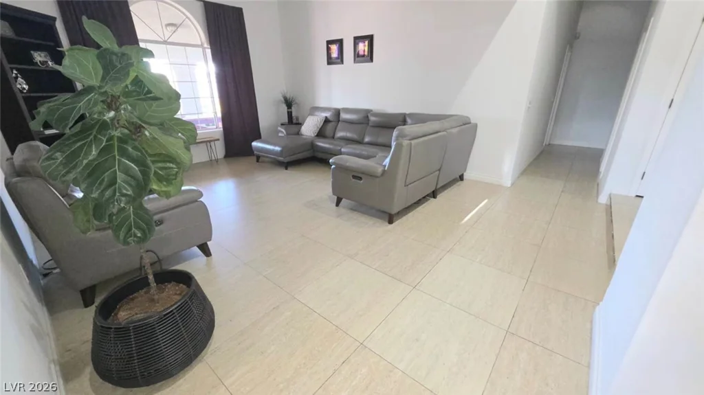 6315 Grand Canyon, Las Vegas, NV 89149