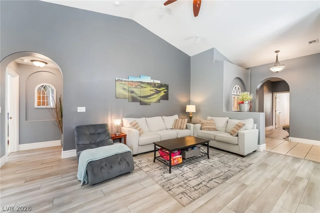 245 Spring Hollow, Las Vegas, NV 89148