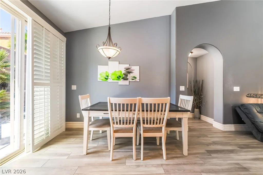 245 Spring Hollow, Las Vegas, NV 89148